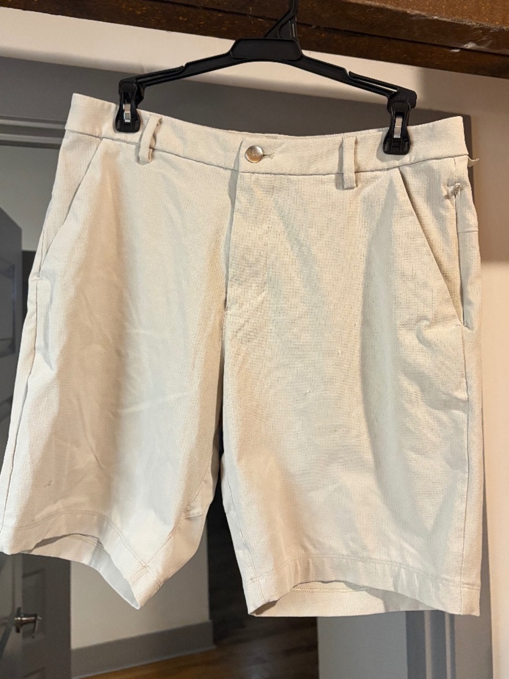 Men’s lululemon shorts